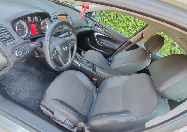 Opel Insignia cena 25900 przebieg: 212000, rok produkcji 2010 z Słupca małe 326